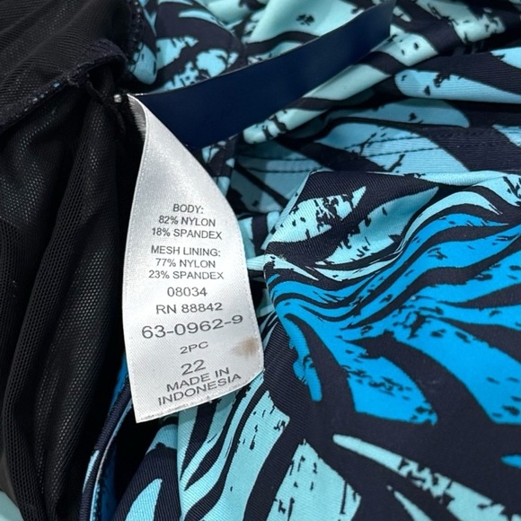 Swimsuits for All Blue Leaves Printed V-Neck Swim Dress Vacation Resort Beach 22 - Picture 7 of 9